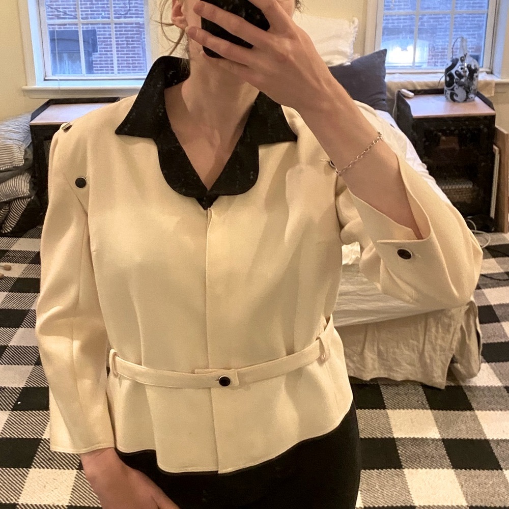 Vintage Courrèges Military Style Jacket with Detachable Sleeves - Picture 10 of 10